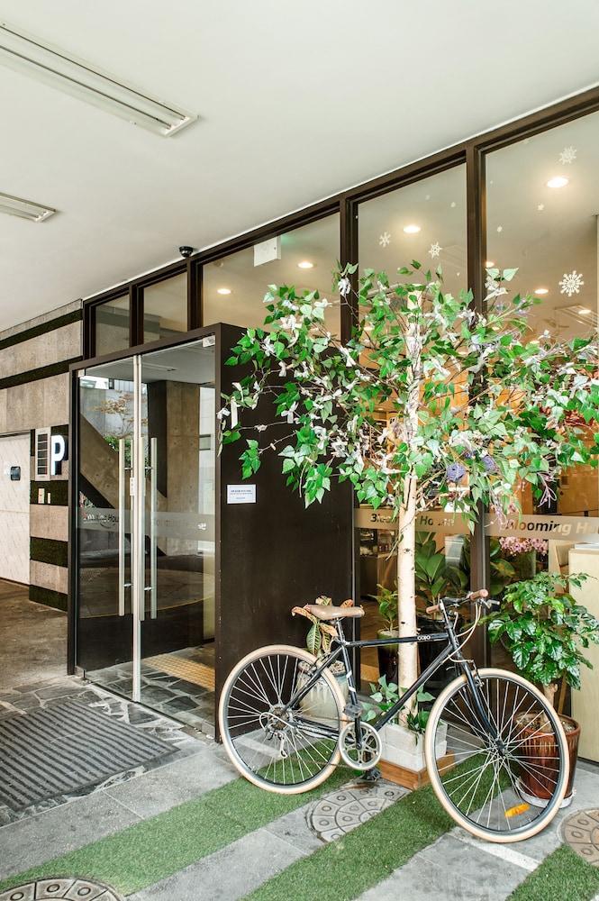 Blooming House Residence Seoul Exterior photo